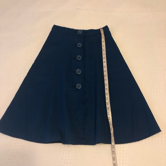 Beautiful women’s skirt! - Picture 7 of 8